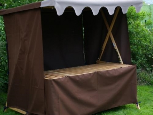 Prodejní stánek, skládací dřevěný 2x2m